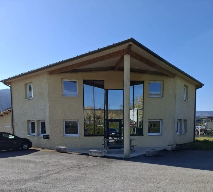 face principale du bâtiment